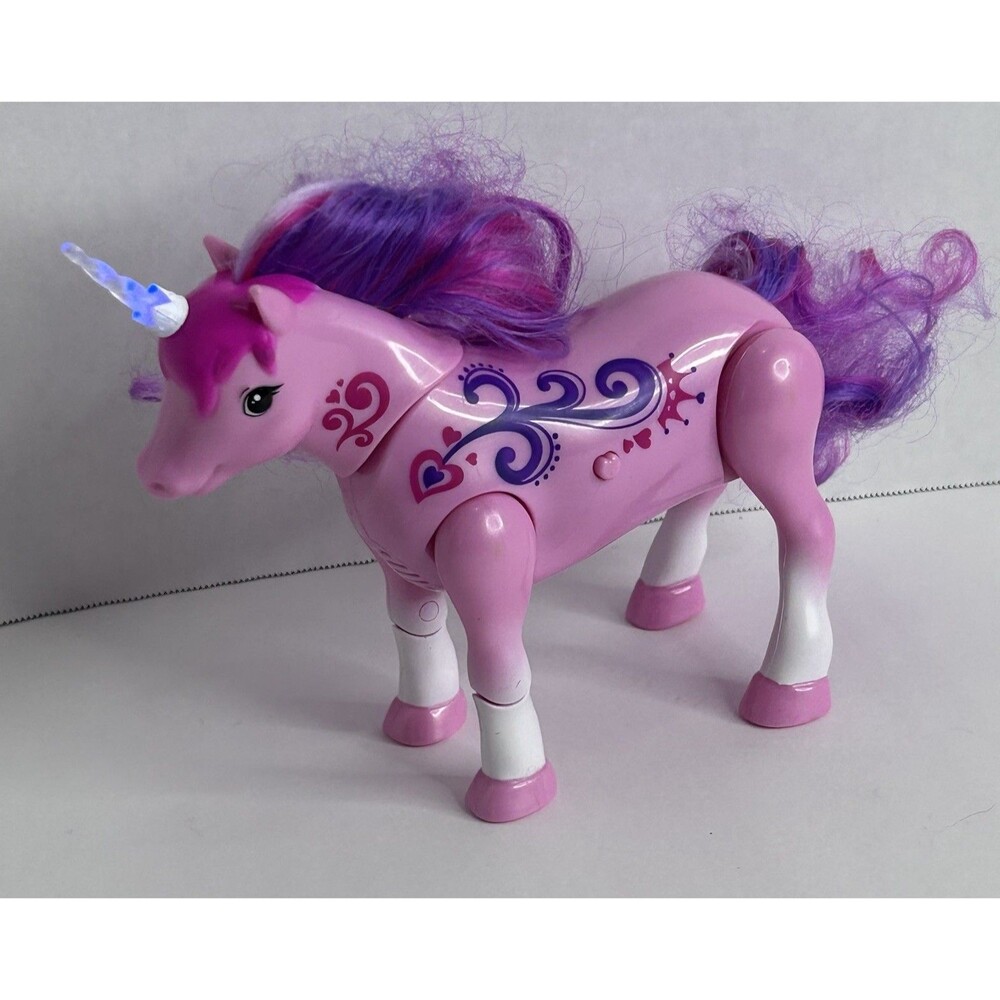 Little Live Pets Sparkles My Dancing Interactive Unicorn Lights Up Pink Toy